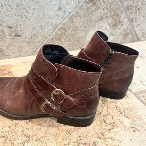Born ankle boots